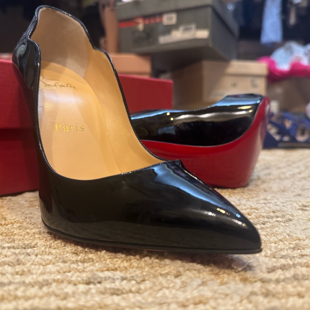 Christian Louboutin Black Patent Leather Red Bottom Pumps Size 37 / US 7 NIB - Picture 7 of 11